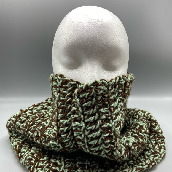 Cowl crochet handmade new green brown - Picture 3 of 6